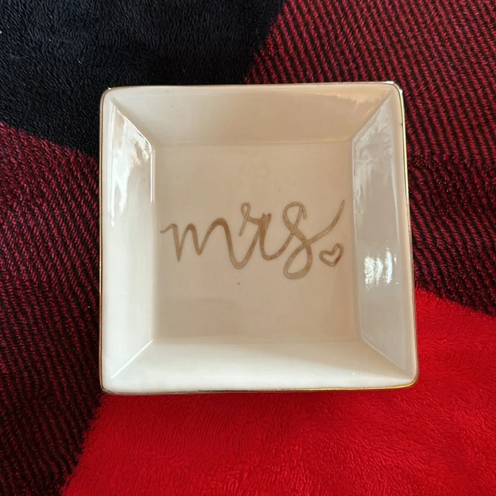 N/A mrs ring